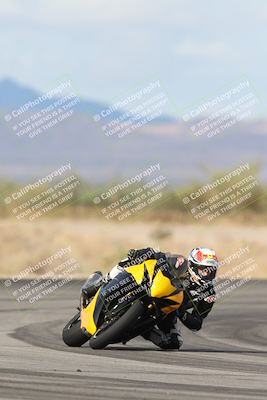 media/Nov-16-2025-Race Pace (Sun) [[8c5fa54630]]/Verified Riders/7-Turn 4 (1155am)/